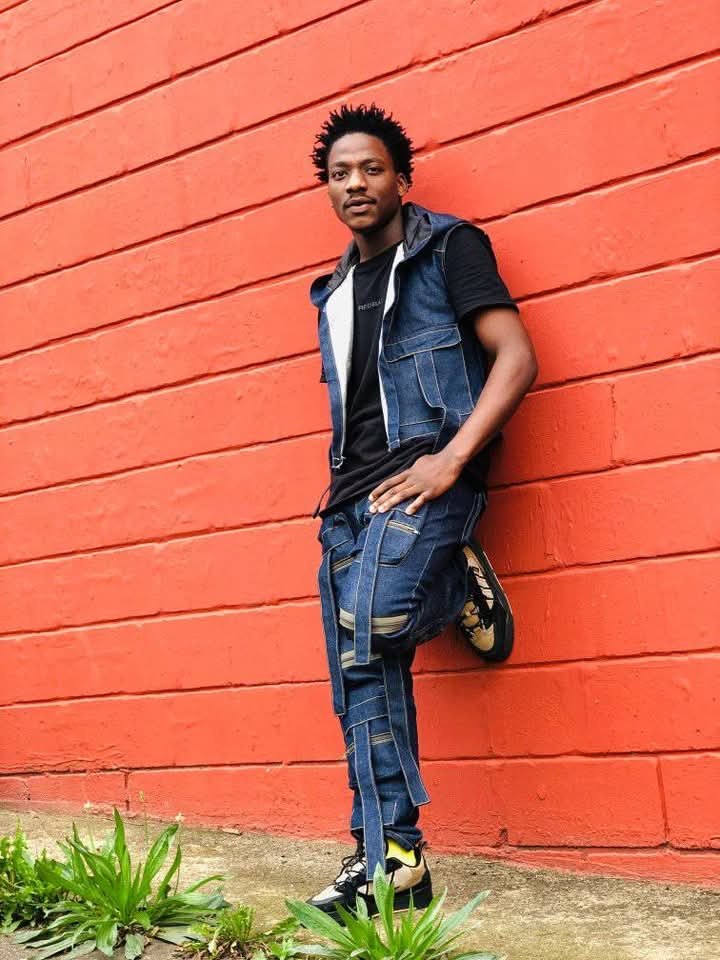 Steel Vest Layer Set worn